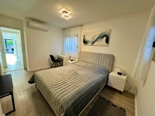 Modern apartment with jacuzzi - Kaštela (Castelli) - 2