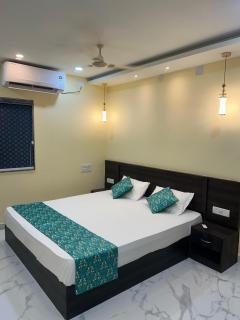 Livotel Premium Hotel - Bhubaneshwar - 2