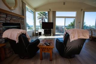 Bailey's Beach House Monthly Only - Cambria - 1