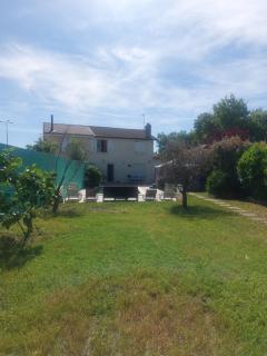 VILLA BELLA avec piscine et jacuzzi - Saint-Fons - 8
