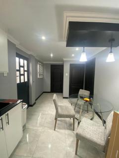 Zero6 Luxury Guesthouse - Gqeberha - 4