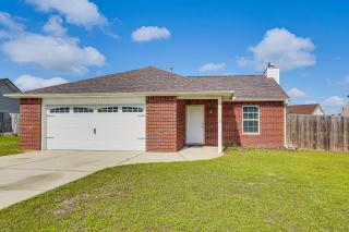 Updated Home with Patio and Yard in Panama City! - Panama-Stadt - 8