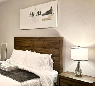 Walk to Domain 2BR Gym&Pool - Austin - 6