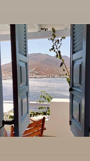 Amfitriti Serifos - Livadi - 2