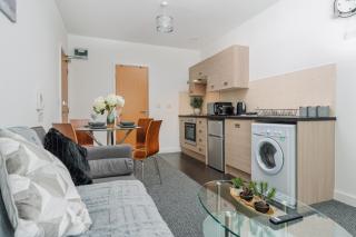 Trafford Stays - Work & Leisure - Manchester - 5