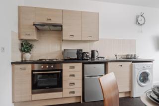 Trafford Stays - Work & Leisure - Manchester - 1