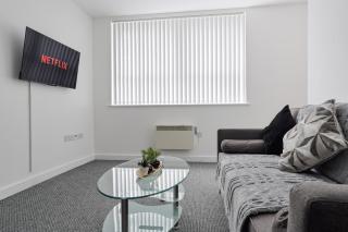 Trafford Stays - Work & Leisure - Manchester - 8
