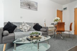 Trafford Stays - Work & Leisure - Manchester - 7