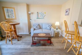 Meridian Plaza 307! Third Floor Ocean Views! Sleeps 4! - Myrtle Beach - 1
