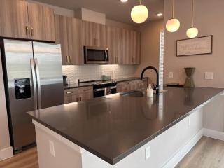 2BR Resort-Style Retreat - Pool - Austin - 7