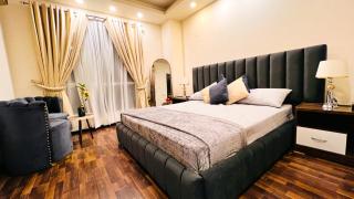 Gold Crest Luxury Apartments DHA Lahore - Lahore - 5