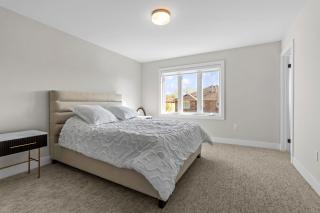 Luxury Townhome - Oakville - 9
