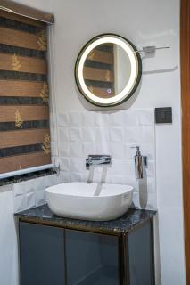 DQ Premium Apartments - Ernakulam - 1