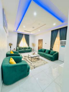 Flat 2 Modern 3BR En-suite Flat in Kaura Abuja - Abuja - 0
