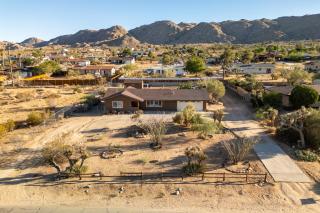 The Latham Abode - Spa - Fire-pit - Game Room - NEW - Joshua Tree - 1
