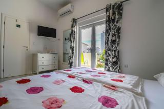 Apartments Tomo - 3km from Split airport - Kaštela - 7