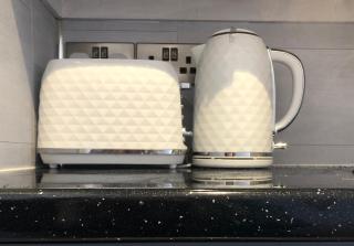 Birchwood Lodge at The Boatyard Glamping Lodges - Killyhevlin - 3