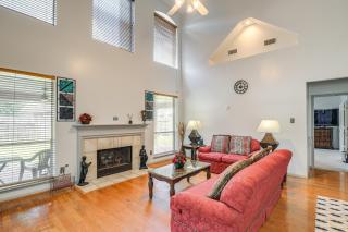 12 Mi to Dtwn Houston: Family-Friendly Home! - 7