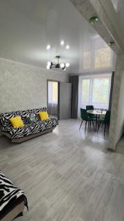 Двухкомнатная квартира в центре города Сейфуллина 33 - Balqash - 5