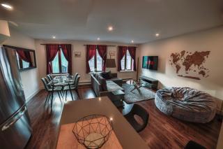 Spacious two stories condo in old port free parking - Montréal - 6