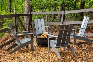 Luxury Blackbird Cabin Stunning Views, Hot Tub and Fire Pit - 1