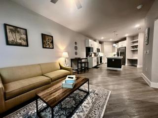 Cozy 1BR Near Domain Pool &Gym - Austin - 6