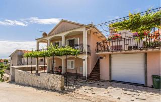 Lovely Apartment In Okrug Gornji - Trogir (Traù) - 0