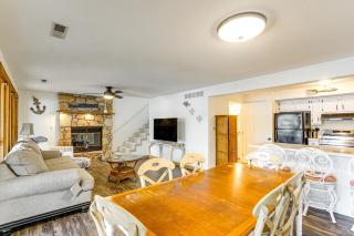 Lake of the Ozarks Home with Boat Dock and Kayaks - 6