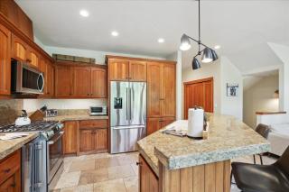 Elkpoint - Unit 8 - 1