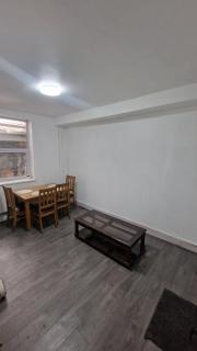 Bolton rooms for Work and lesure - - 0