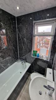 Bolton rooms for Work and lesure - - 3