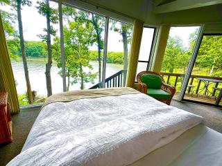 Lakefront Treetop Village 2bd3badeckpool-6pp - 0