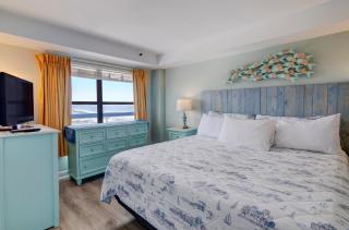 Oceanview Deluxe Condo with Pool - Myrtle Beach - 3