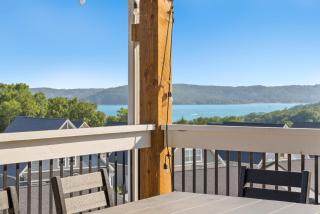 Ingallview at Branson Cove Indoor Pool - Hollister - 7