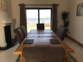 Serene Luxurious Haven with Sea Views Letterkenny Rooms - 2