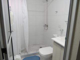 HABITACIONES y DEPARTAMENTO TERMINAL - Puerto Madryn - 8