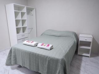 HABITACIONES y DEPARTAMENTO TERMINAL - Puerto Madryn - 1