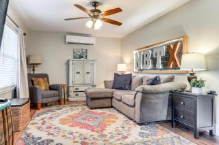 Farmhouse with Backyard Barn-Close River Access! - New Braunfels - 7