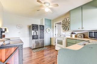 Farmhouse with Backyard Barn-Close River Access! - New Braunfels - 5