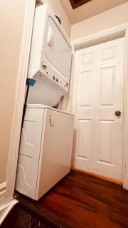 Downtown-Jackson Park private Budget Friendly Rooms - Windsor - 8