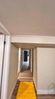 Downtown-Jackson Park private Budget Friendly Rooms - Windsor - 6