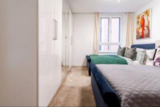 High Rise 3 Bed Lux Paddington Apartment For 6 - 7