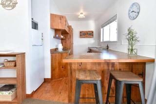 Bluebell Beach Cottage on Matakana Coast - Snells Beach - 0