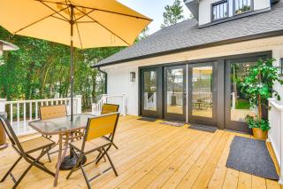 Walk to Uptwn Lexington Modern Retreat with Porch! - Lexington - 0