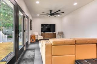 Walk to Uptwn Lexington Modern Retreat with Porch! - Lexington - 1