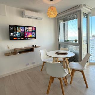 Excelente! Vista al mar con cochera y amenities gimnasio, play room y pileta no climatizada - Mar del Plata - 8