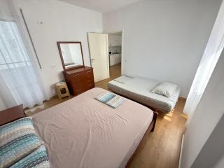 BlueWave Apartment - Polisi i Vogël - 5
