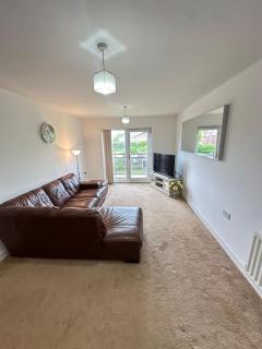 Cozy & Charming Apartment in MCR - 3