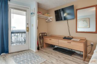Beachfront Unit 17 | Right on Old Orchard Beach! - Old Orchard Beach - 5