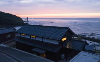 Iso Ocean Breeze Villa - - 0